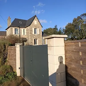  Villa Kermaravel, Le Petit Manoir En Bord De Mer. France